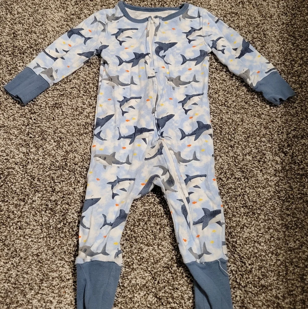 6 Zippered Rompers - Picture 3 of 11